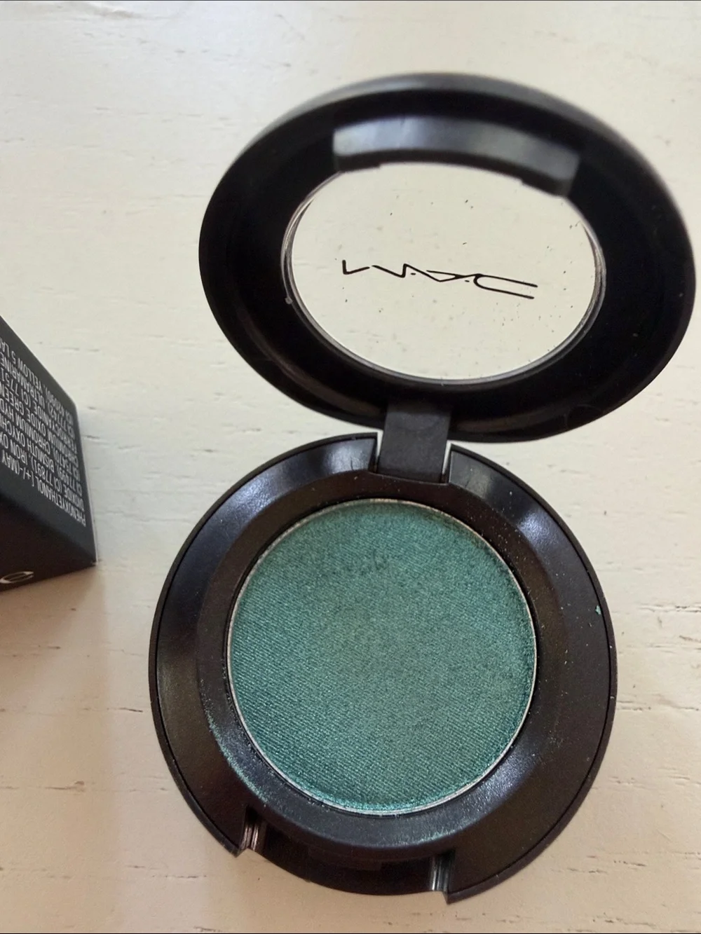 MAC Cosmetics mac single